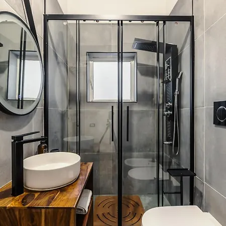 Nvmen Con Terrazza Al Colosseo アパート