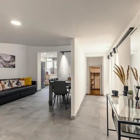 Nvmen Con Terrazza Al Colosseo ローマ